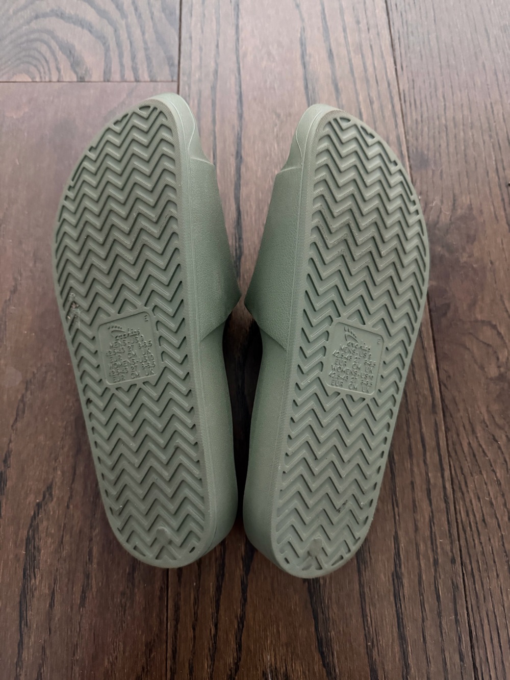 Archies Olive Green Slide Sandals - Picture 3 of 3
